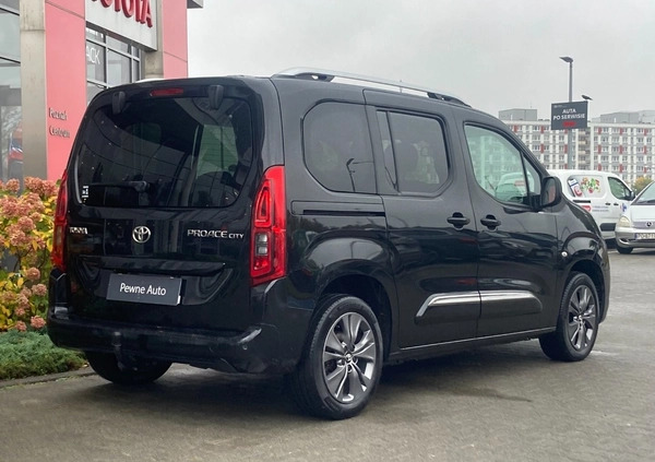 Toyota Proace City Verso cena 89900 przebieg: 94758, rok produkcji 2020 z Poznań małe 92